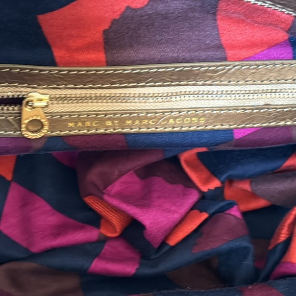 Marc by Marc Jacobs Classic Q Hillier Hobo Gold Metallic Leather Shoulder Bag - Picture 7 of 12